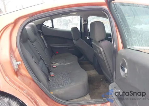 2004 Pontiac Grand Prix Gt2 z USA, uszkodzony, nr VIN 2G2WS522641164674